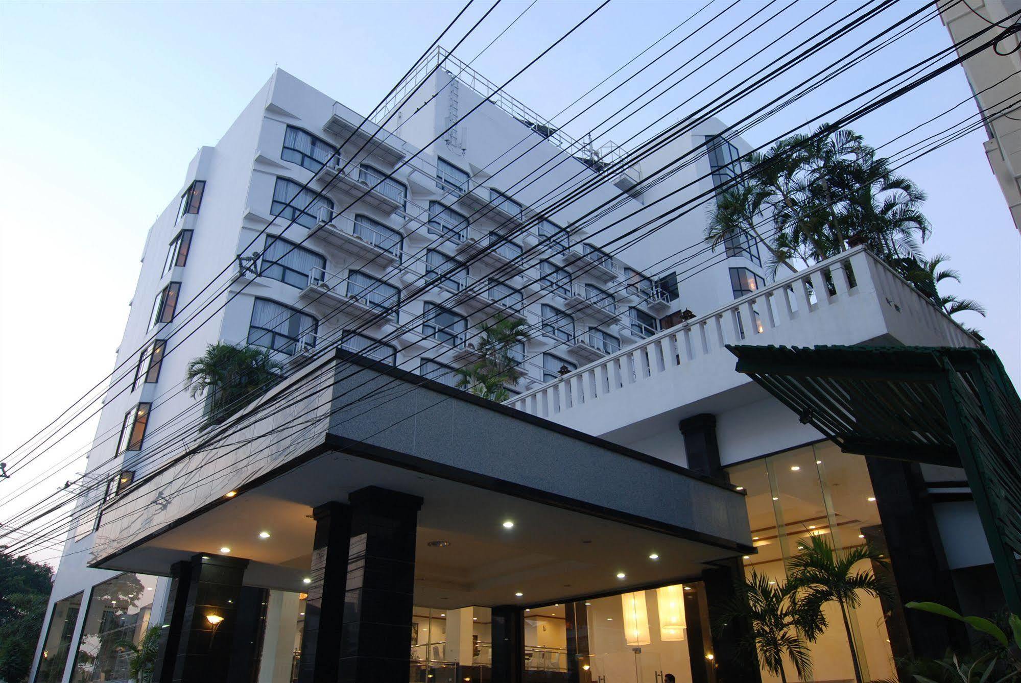 Ch Hotel Chiang Mai Exterior photo